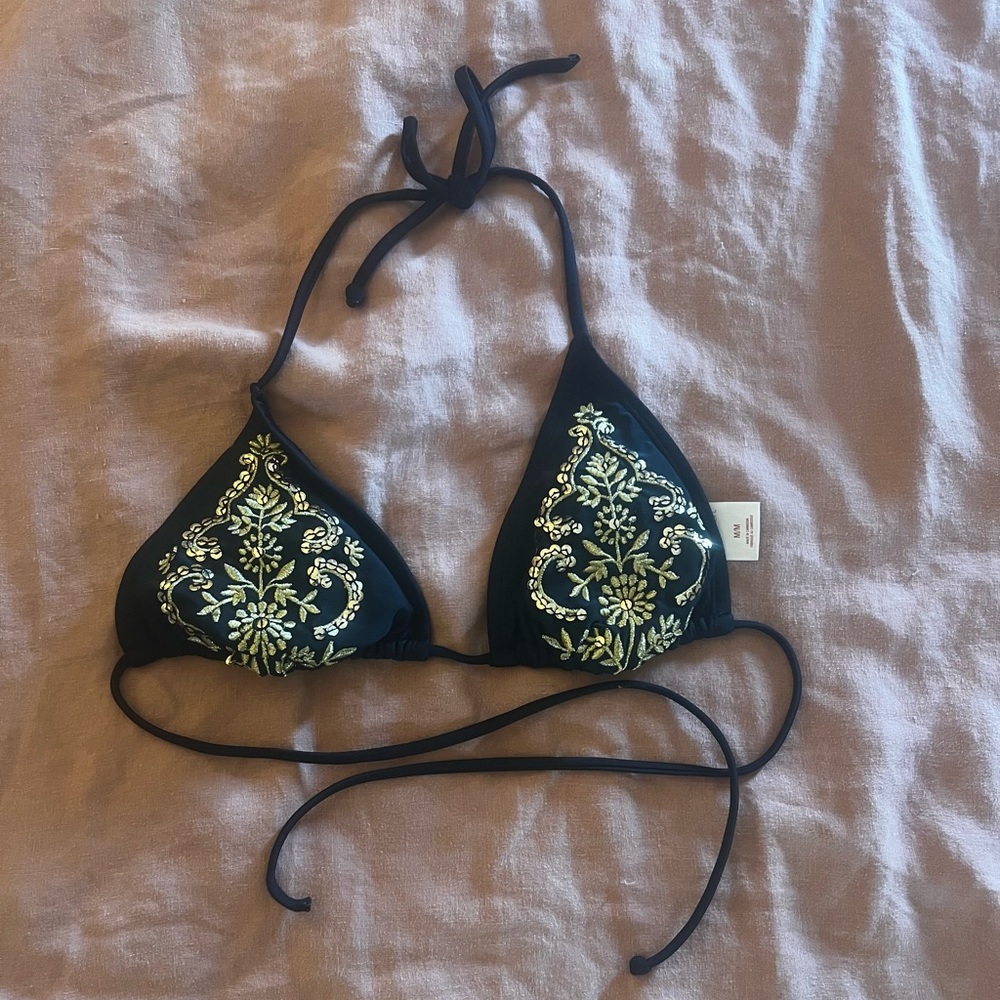 🖤NEW ARRIVAL🖤 Women’s Black & Gold Embroidered Xhilaration String Bikini Top